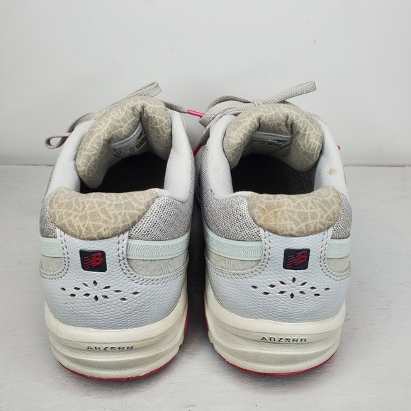 New Balance 847v2 Walking Athletic Shoes Size 7.5 - Picture 3 of 7